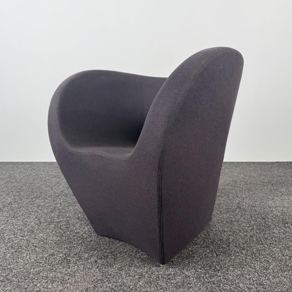 MOROSO Victoria & Albert Armchair - zwart vilt / zwart vilt