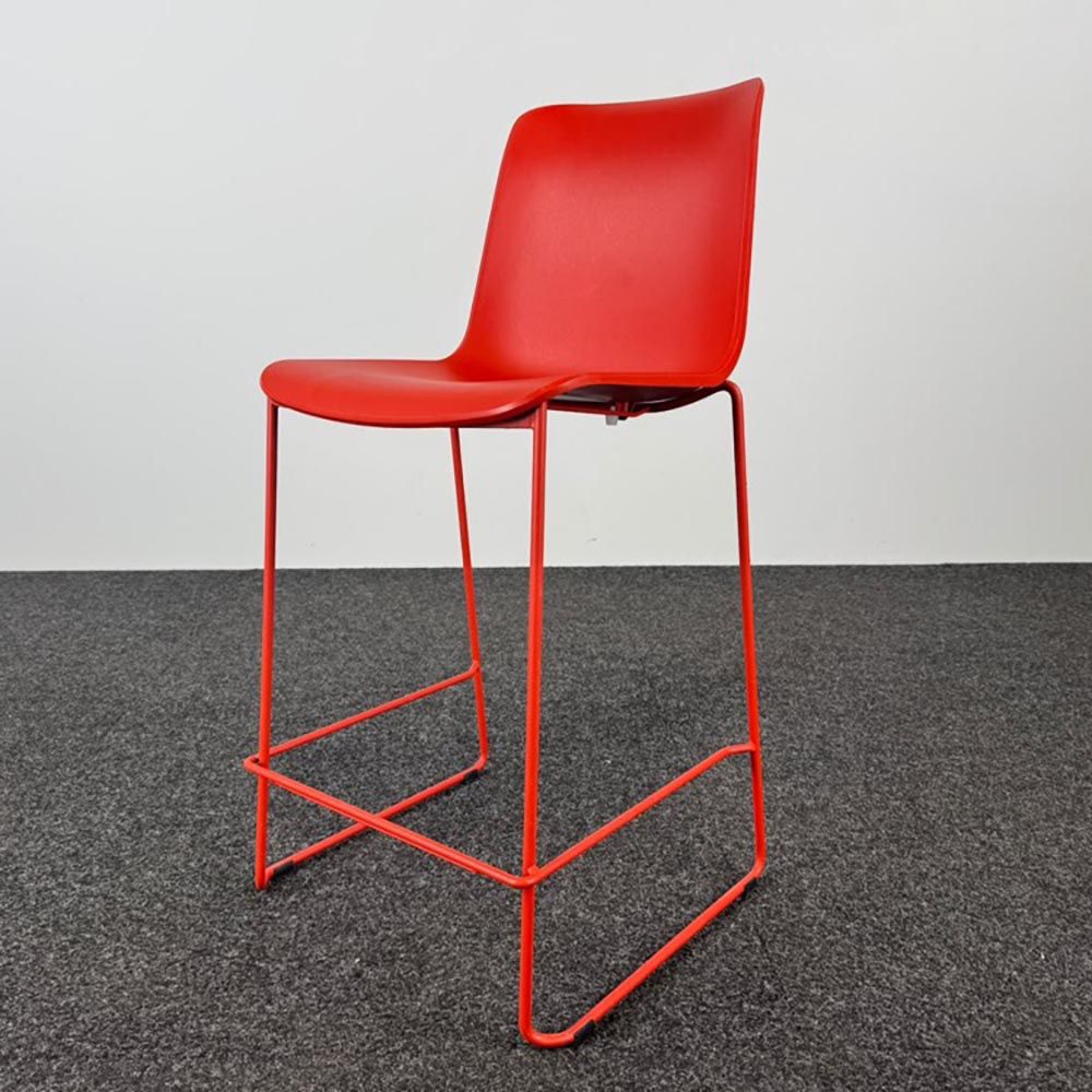 EUROPA 2 Barkruk stapelbaar - rood kunststof / rood metaal sledepoot