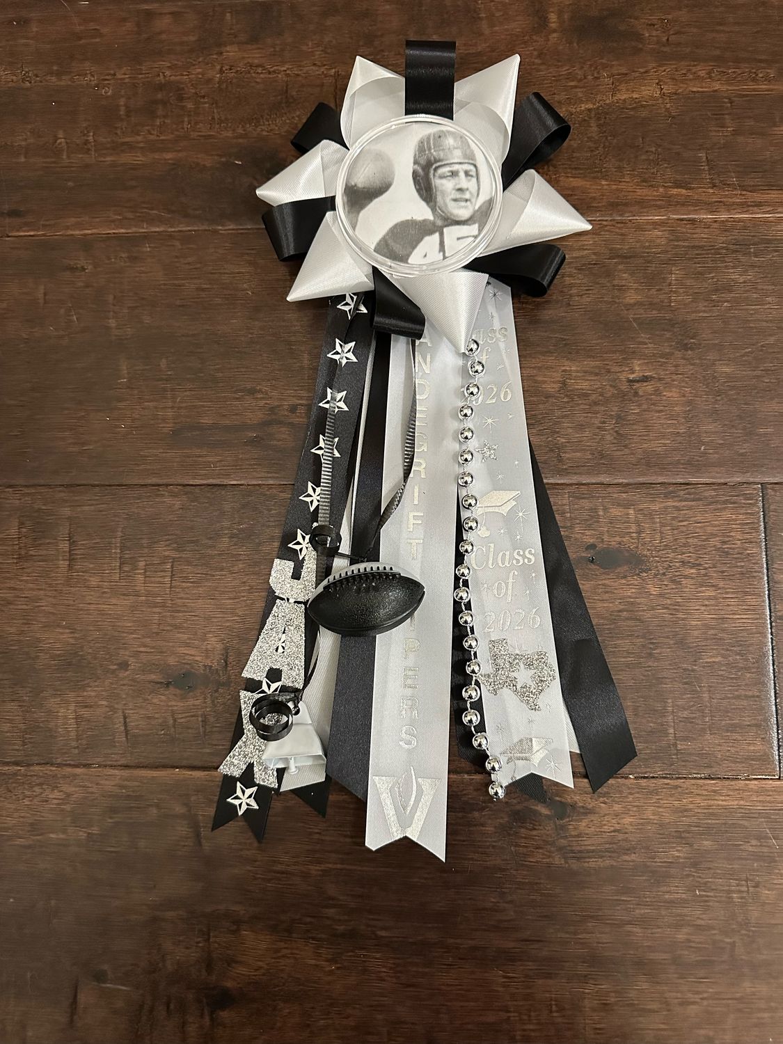 Football Mum Making Event: Corsage/Photo Button Mum Kit Standard with Assembly
