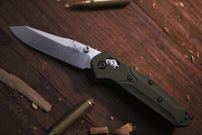 Benchmade Mini-Osborne 2.9&quot; Flipper / Green Aluminum / Satin CPM-S30V