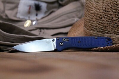 Benchmade Bugout 3.24" AXIS Lock Knife / Blue Grivory / Satin / S30V