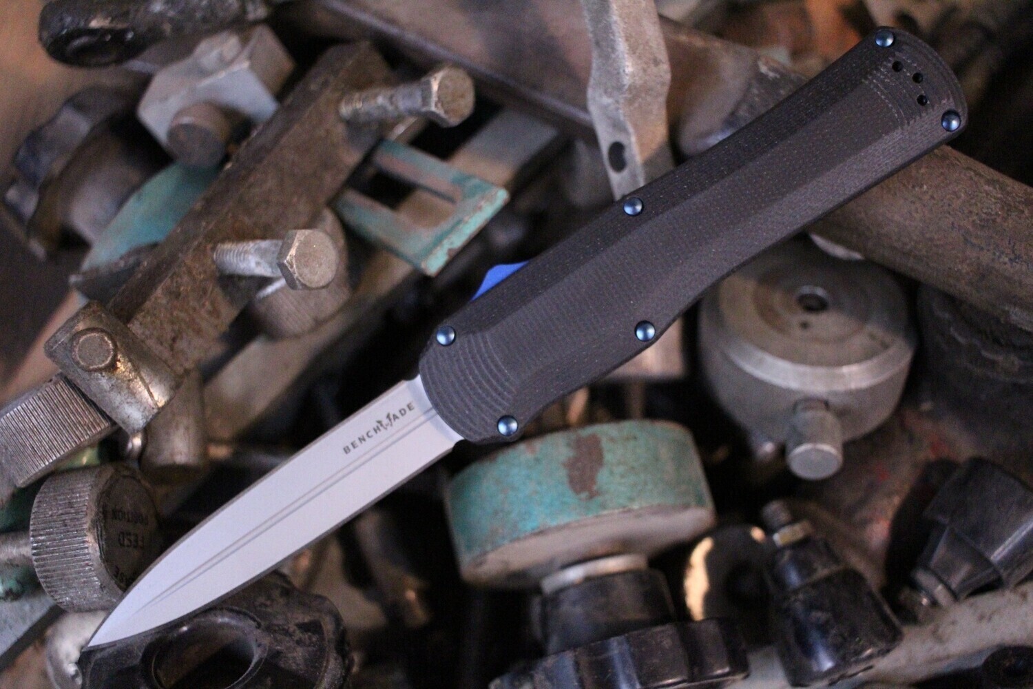 Benchmade Autocrat 3.71" D/A OTF Automatic Knife / Black G10 / Satin ( Discontinued )