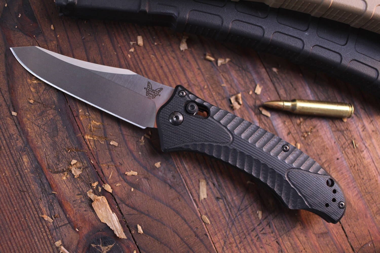 Benchmade Osborne Rift 3.67" Automatic AXIS Knife / Satin / Black (Discontinued)