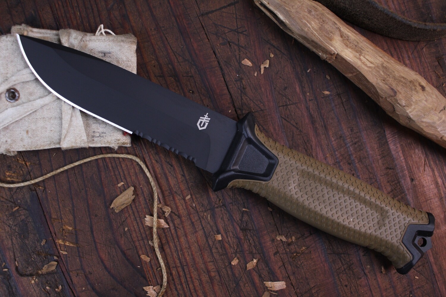 Gerber StrongArm 4.8&quot; Fixed Blade / Coyote Tan Rubber / Black Partially Serrated 420