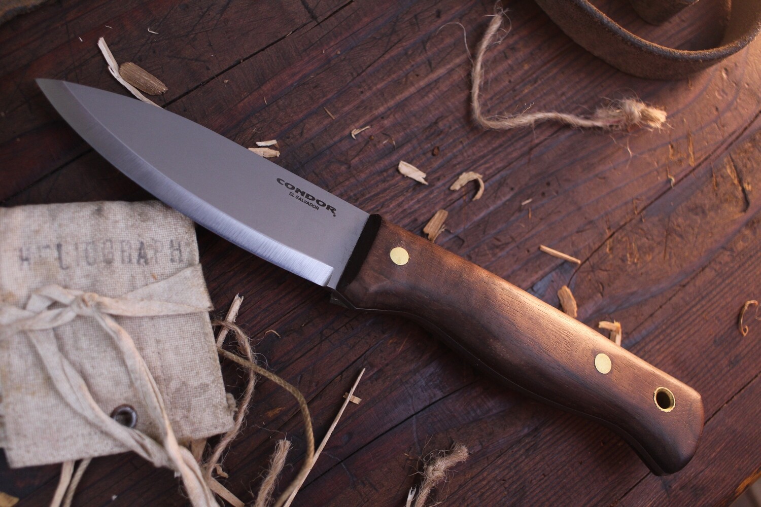 Condor Tool &amp; Knife Bushlore 4.3&quot; Fixed Blade / Walnut / Satin 1075