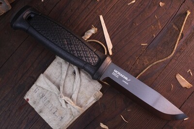Morakniv Garberg 4.25&quot; Fixed Blade / Black Polymer / Black High Carbon
