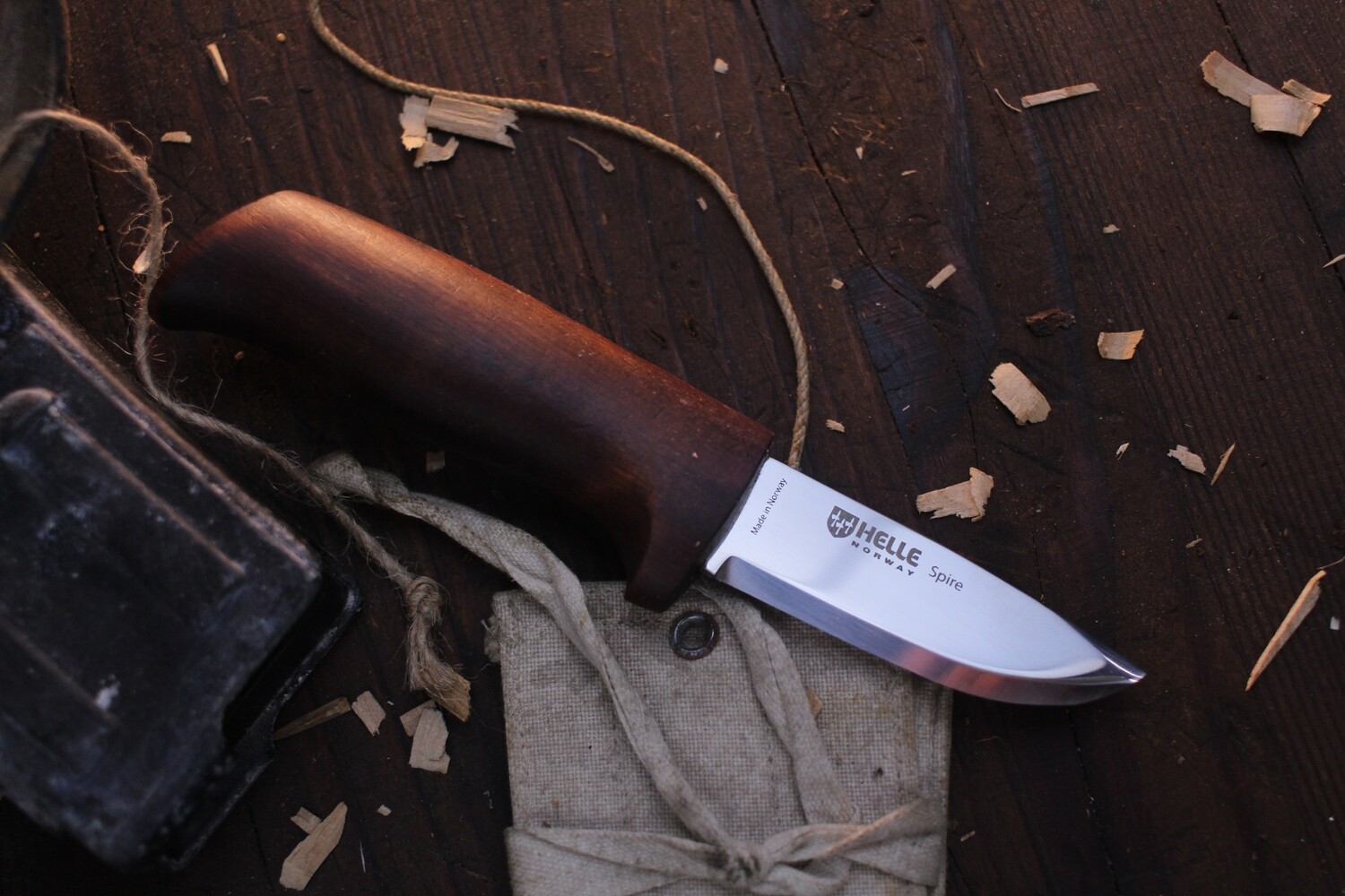 Helle Spire 3.5&quot; Fixed Blade / Dark Curly Birch  / Polished 12C27 Sandvik