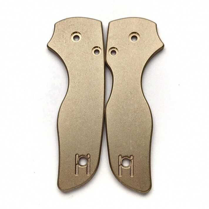 Flytanium Spyderco Lil Native Stonewash Brass Scales