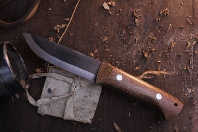 Wood Bear Knives Rogue Bear 4.25” Scandi / Burlap Micartal  / Blued CPM-3V