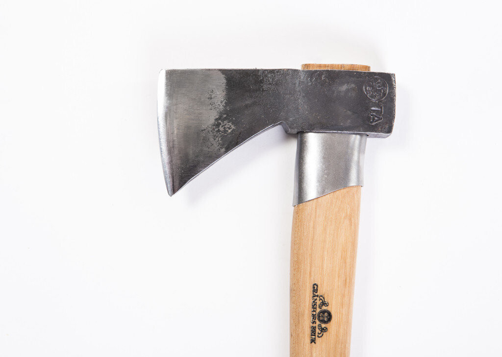 Gränsfors Bruk Outdoor Axe With Collar Guard / 14.5" Hickory Handle / 1 Lbs GB Carbon Steel