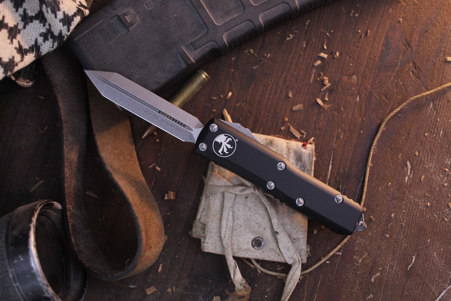 Microtech Spartan UTX-85 3.1" OTF Automatic / Black Aluminum / Apocalyptic