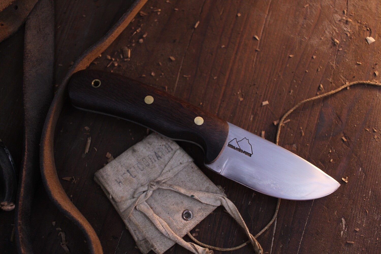 Highlands Forge 3.5" Fixed Blade Skinner / Lacewood / Satin Forged 1095