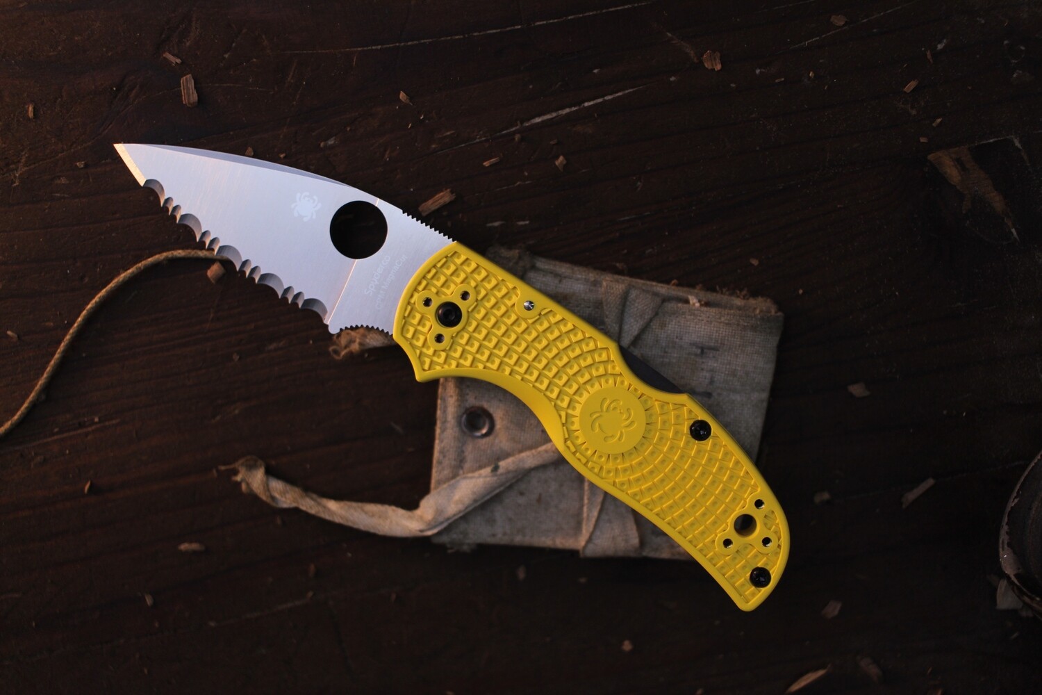 Spyderco Native 5 Salt 3&quot; Fully Serrated Lockback Folder/ Yellow FRN / Satin CPM-Magnacut