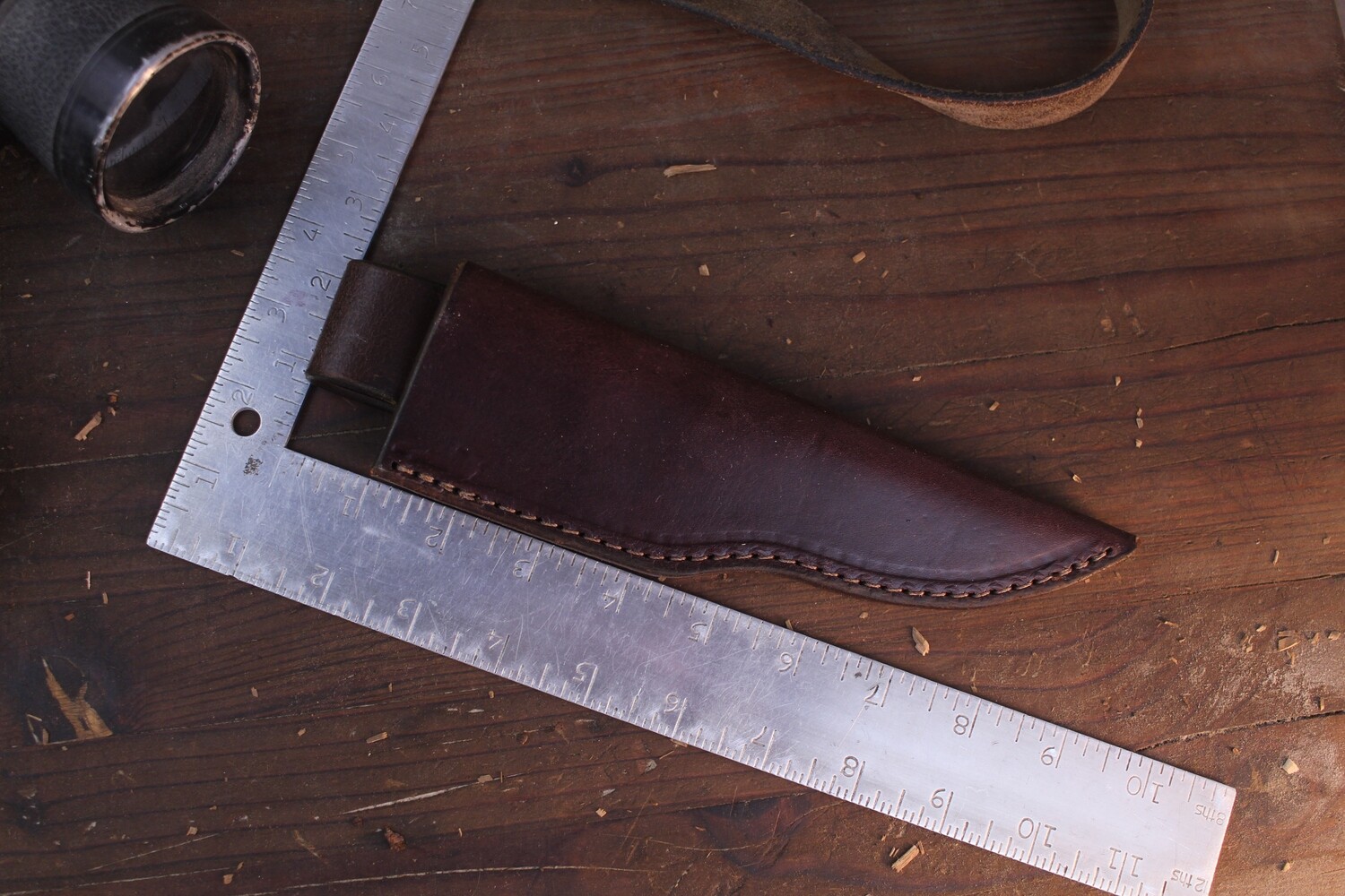 Ghost Town Leather #4 Sheath / Dark Brown Leather / Right Hand Vertical