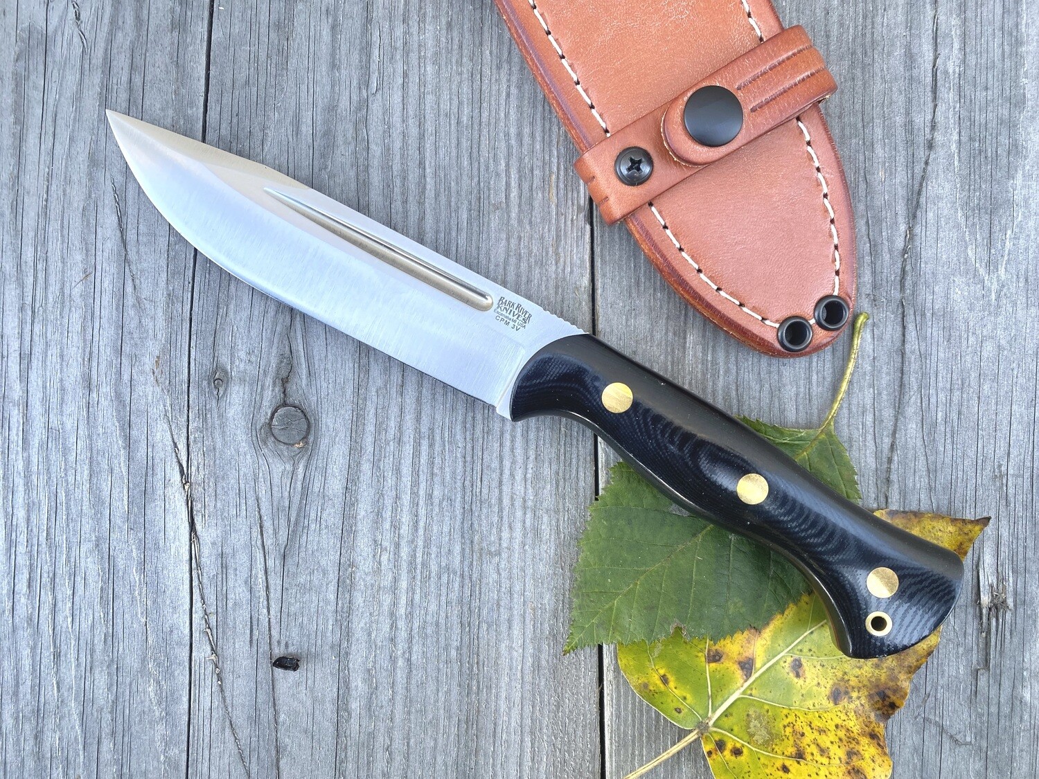 Bark River Cub 5.375" Fixed Blade / Black G10, Red Liners, Brass Pins / Satin CPM 3V (Pre-Owned w/ Box)