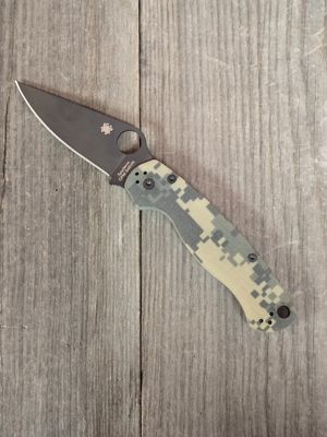Spyderco Paramilitary 2 3.44&quot; Compression Lock Knife / Digi Camo G-10 / Black S45V