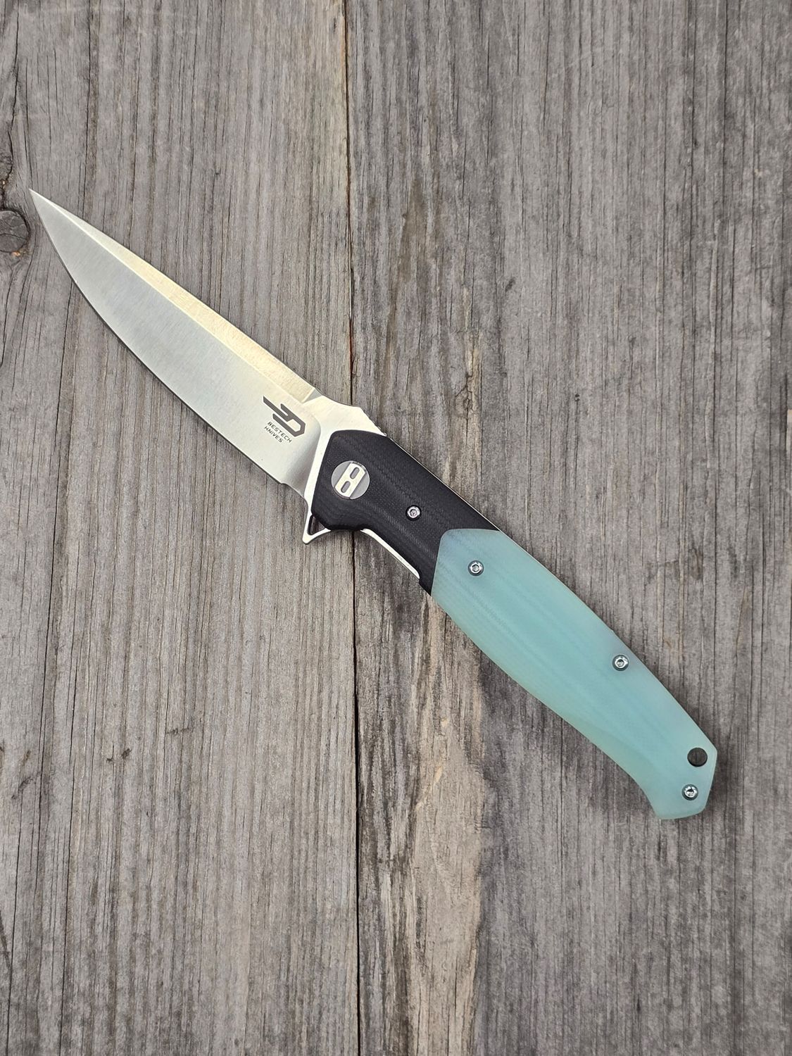 Bestech Knives Swordfish 3.875&quot; Linerlock / Black and Jade G10 / Satin D2