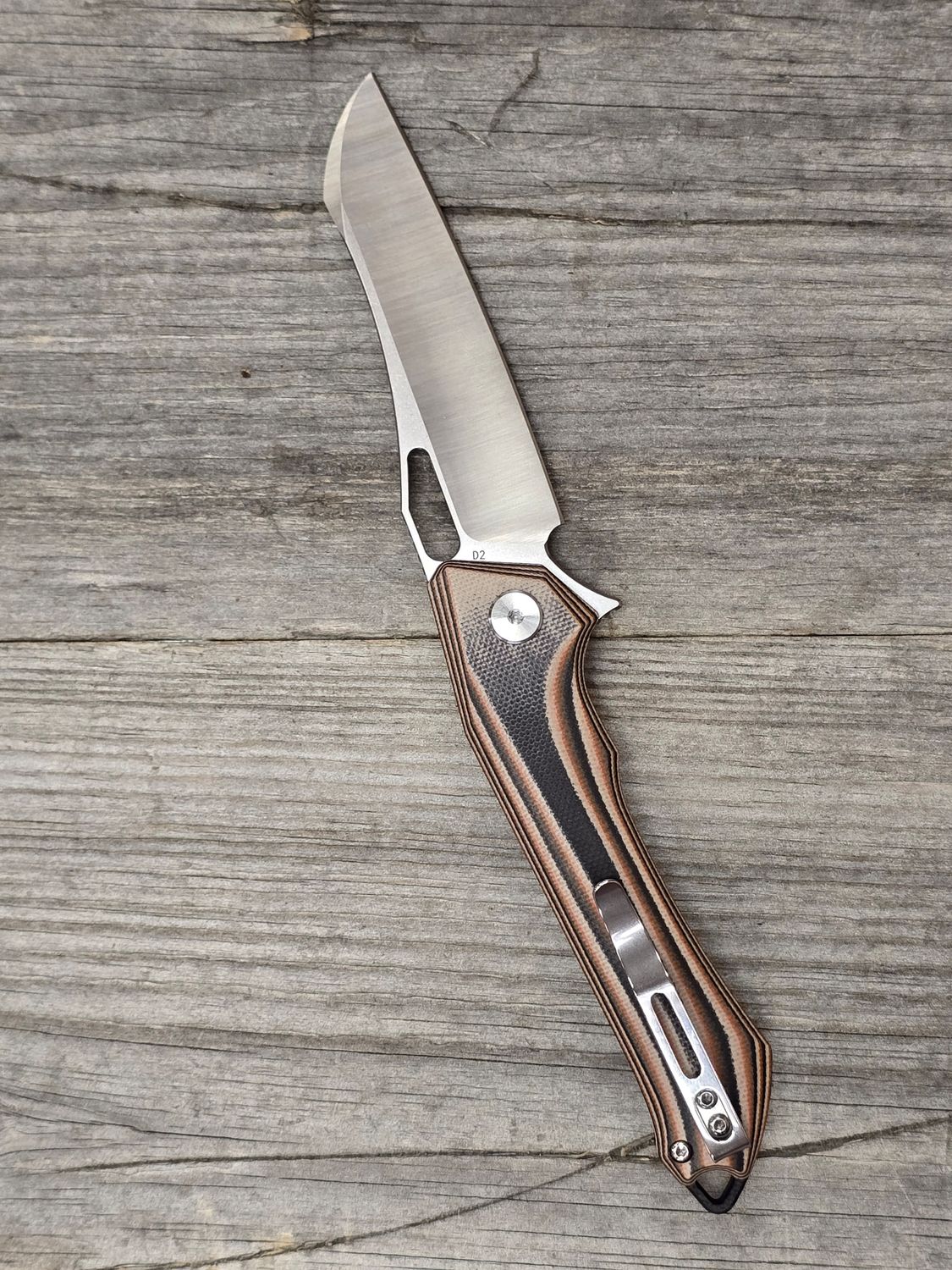 Bestech Platypus 3.5&quot; Linerlock / Camo G10 / Stonewash &amp; Satin D2