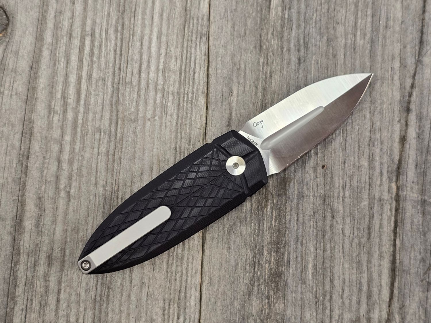 Bestech Ququ 2.25&quot; Button Lock Folder / Black Aluminum / Satin 14C28N