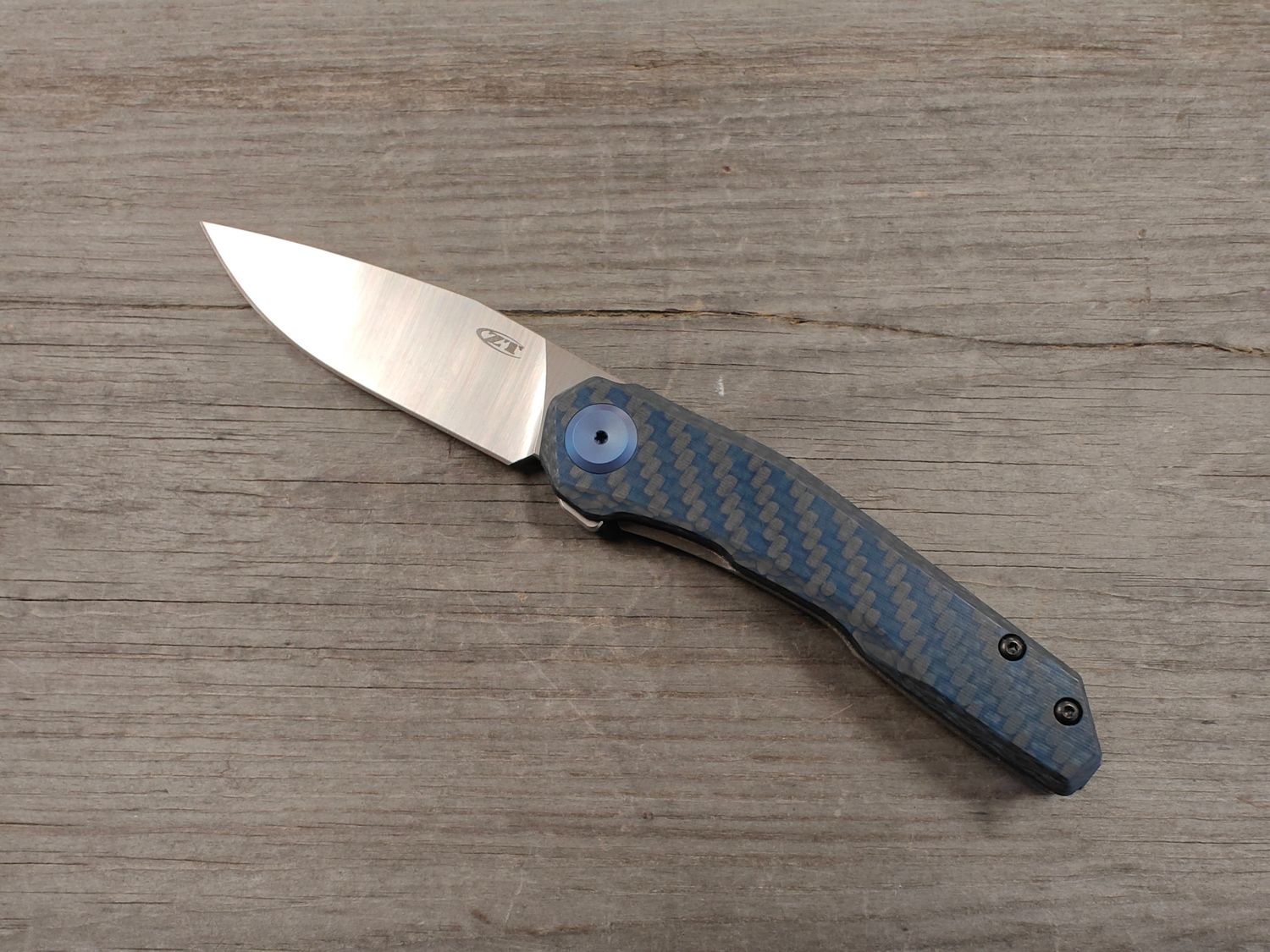 Zero Tolerance 0545 3.3&quot; Framelock / Blue Carbon Fiber and Titanium / Satin CPM-Magnacut