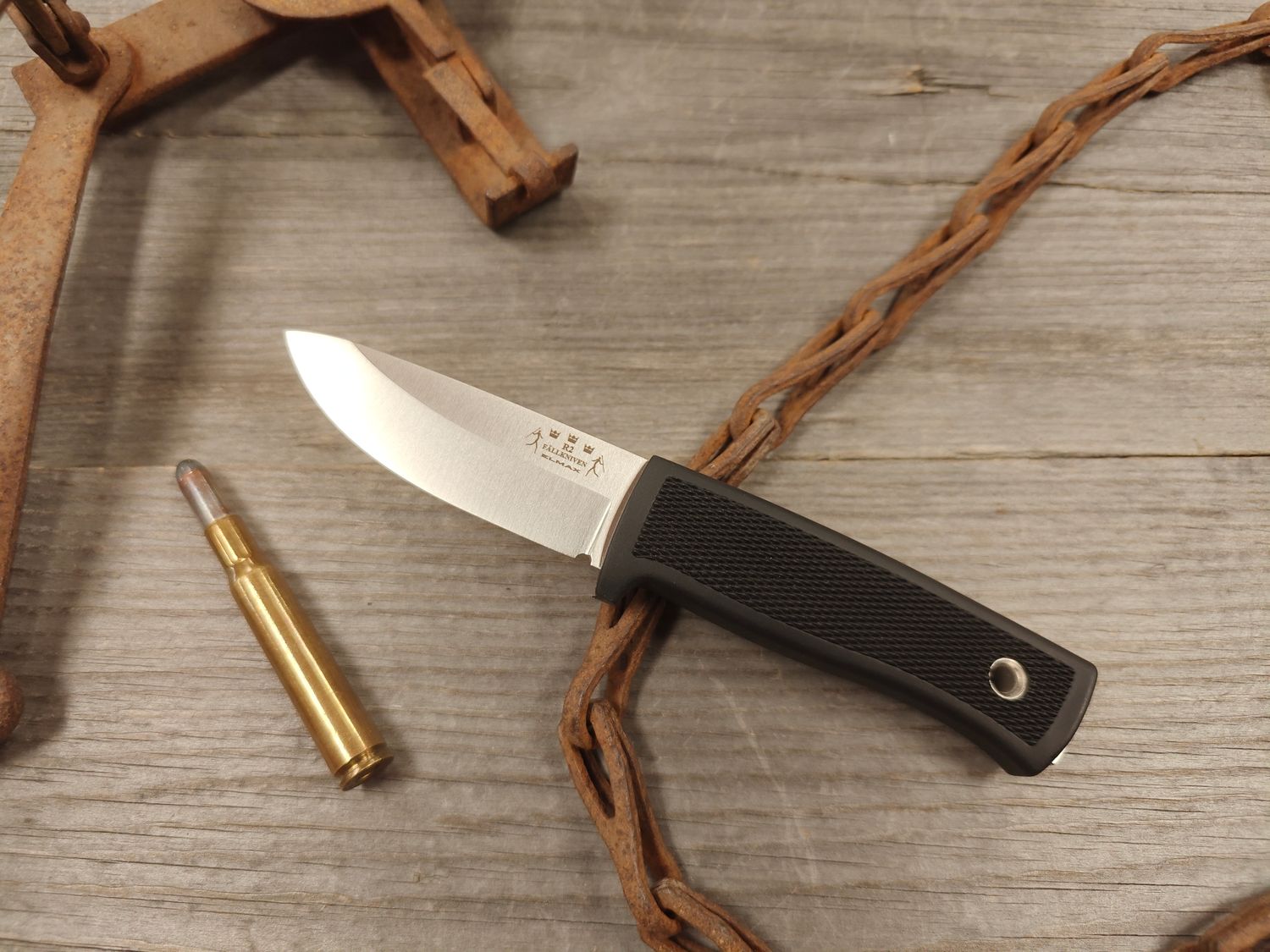 Fallkniven R2 Scout 3.2&quot; Fixed Blade / Black Thermorun / Satin Elmax