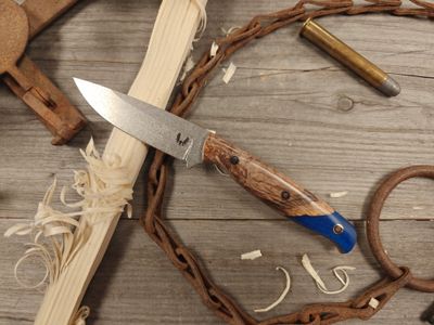 Semper Sharp Outdoorsman 3.5&quot; Fixed Blade / Maple Burl w/ Blue Resin, Natural Micarta Liners / Satin Splashed Nitro-V