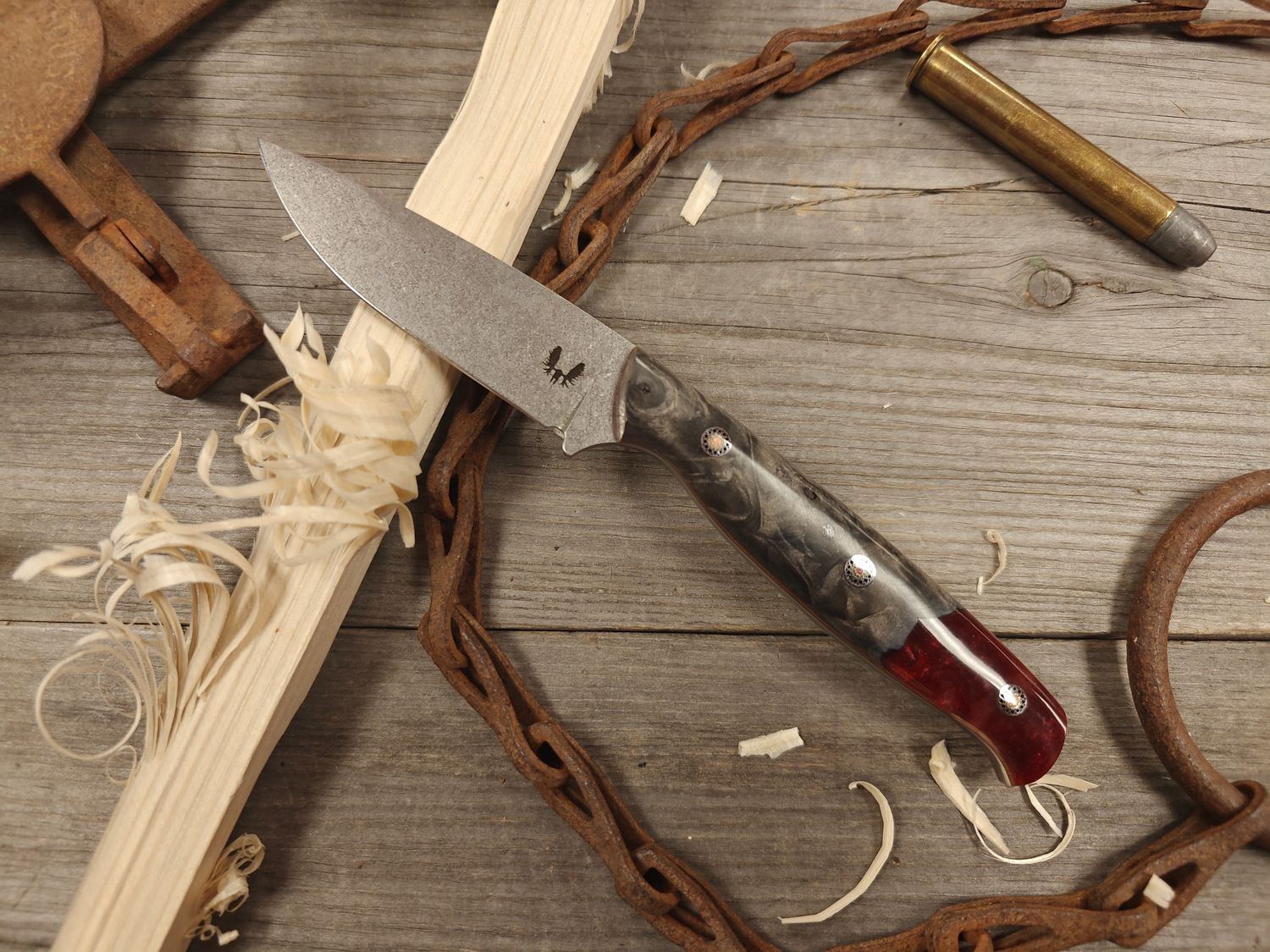 Semper Sharp Outdoorsman 3.5" Fixed Blade / Buckeye Burl w/ Merlot Resin, Natural Micarta Liners / Satin Splashed Nitro-V