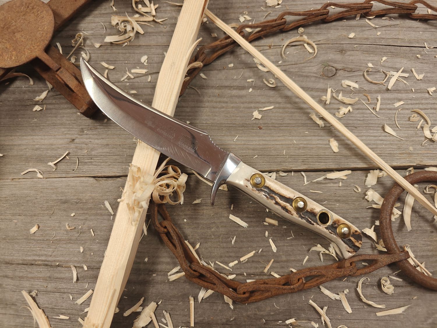 Puma Original 5 In. Skin knife / Stag Horn / Solingen German Steel ( Pre Owned )