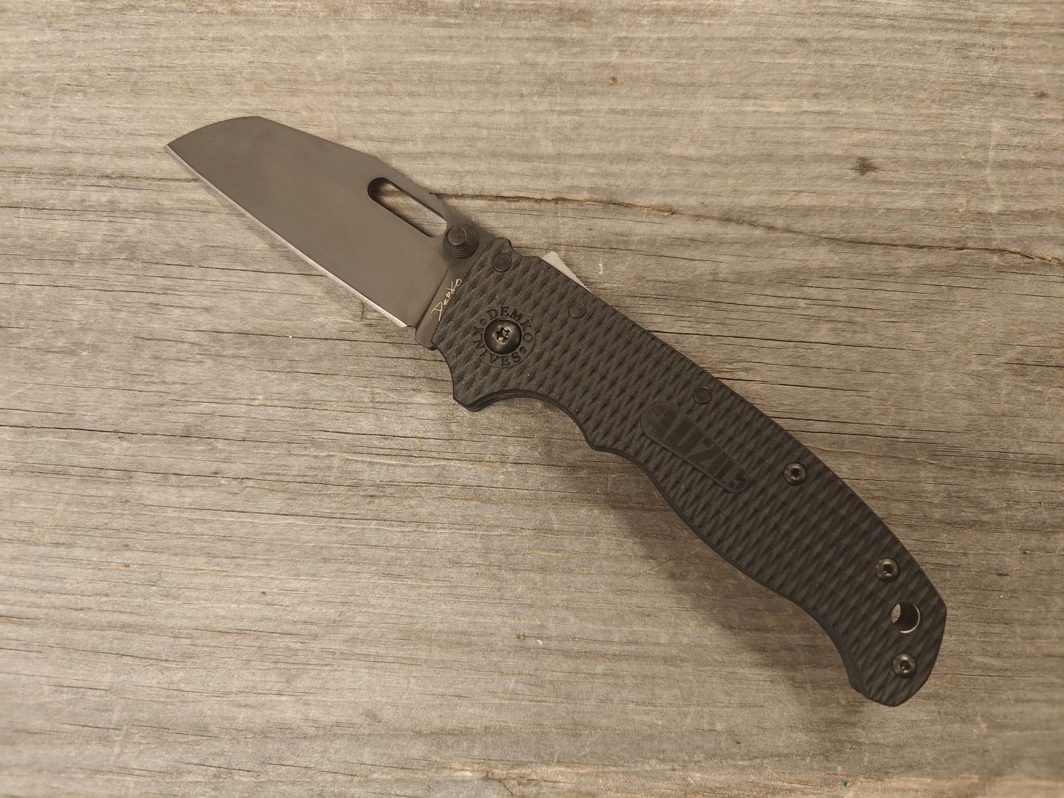 Demko 20.5 Shark Lock Blk