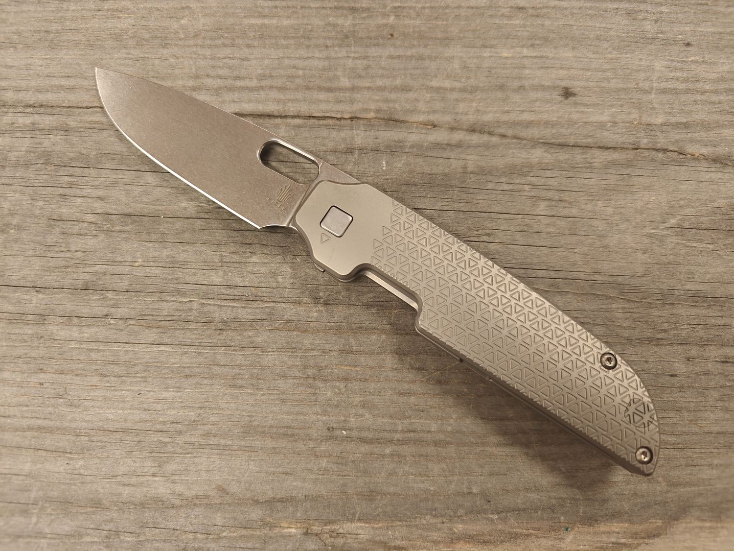 Kizer Veratas 3.25&quot; Frame Lock Folding Blade / Titanium / Stonewash S35VN 