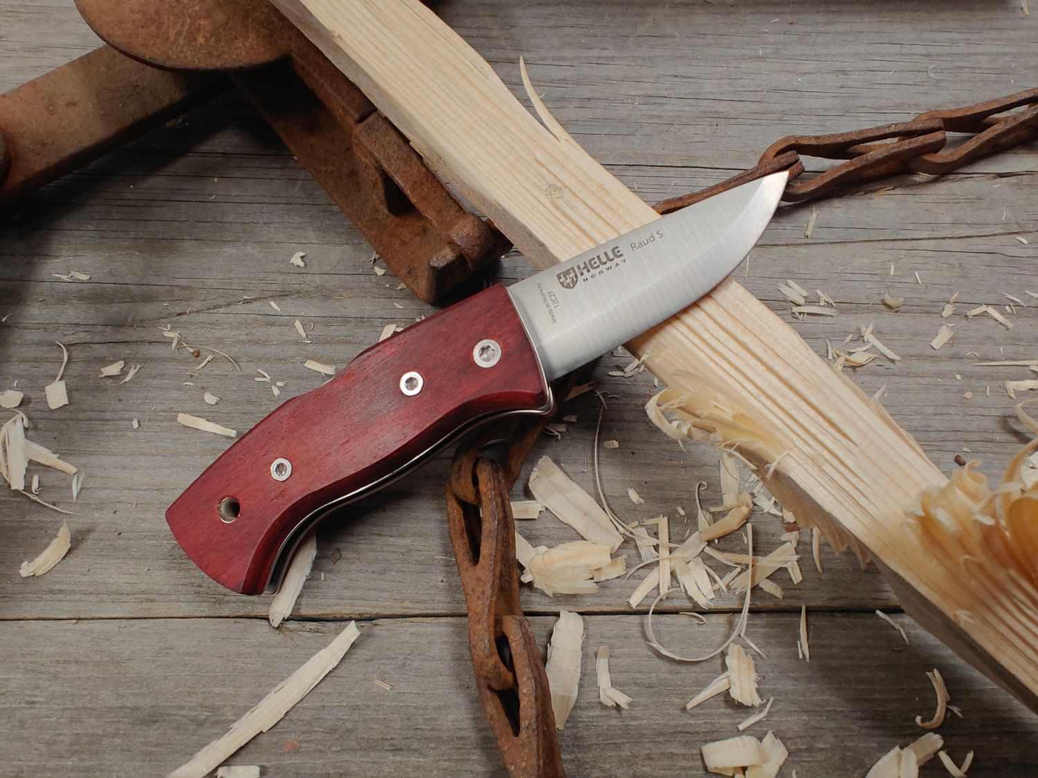 Helle Raud S 2&quot; Lockback Folder / Red Birch / Satin 12C27