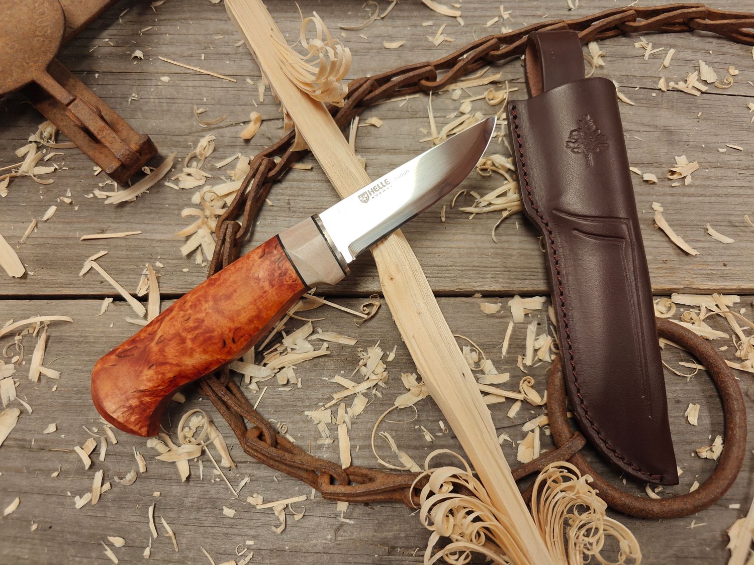 Helle Audun 3.46&quot; Limited Edition Fixed Blade / Curley Birch &amp; Reindeer Antler / Polished H3LS Stainless