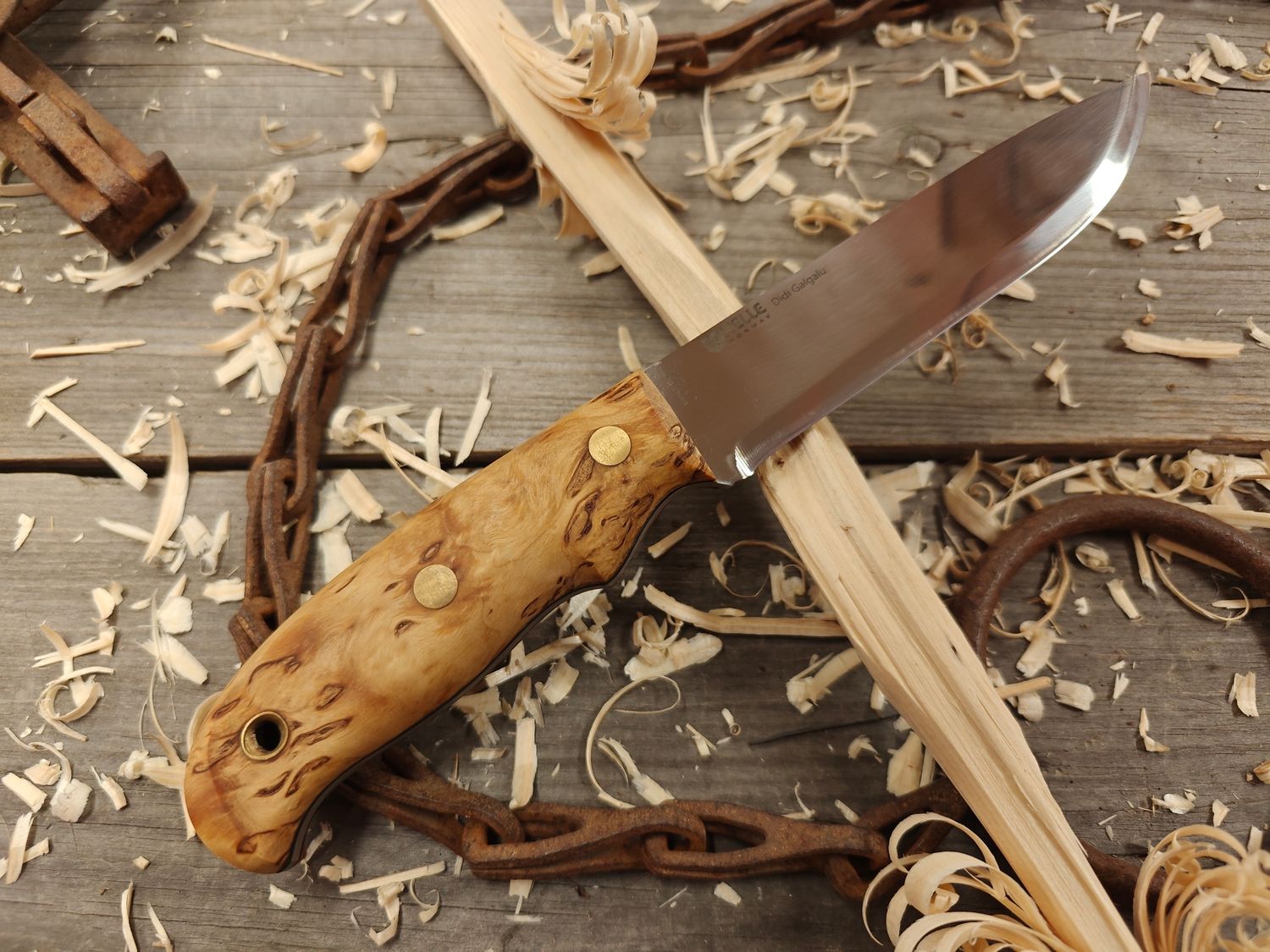 Helle Didi Galgalu 5&quot; Fixed Blade / Curly Birch / Mirror 14c28n