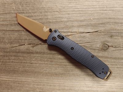 Benchmade Bailout 3.5&quot; AXIS Lock Folding Blade / Crater Blue Aluminum / Flat Dark Earth M4