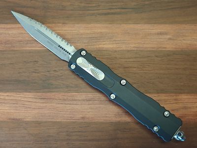Microtech Dirac Delta 3.75&quot; D/E OTF Automatic Knife / Black Aluminum / Stonewash F/S M390 (Pre-Owned)