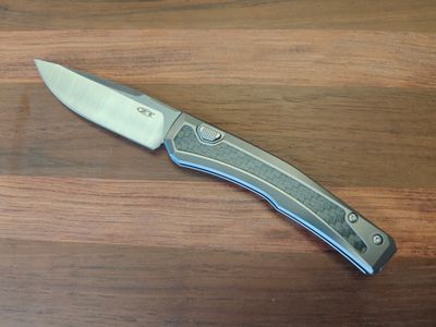 Zero Tolerance 0556 3.4&quot;  Automatic Knife / Titanium &amp; Carbon Fiber / Satin MagnaCut