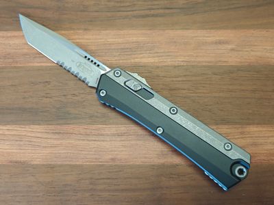 Microtech Glykon Tanto &amp; Partially Serrated 3.75&quot; OTF Automatic / Black Aluminum &amp; Titanium / Apocalyptic M390