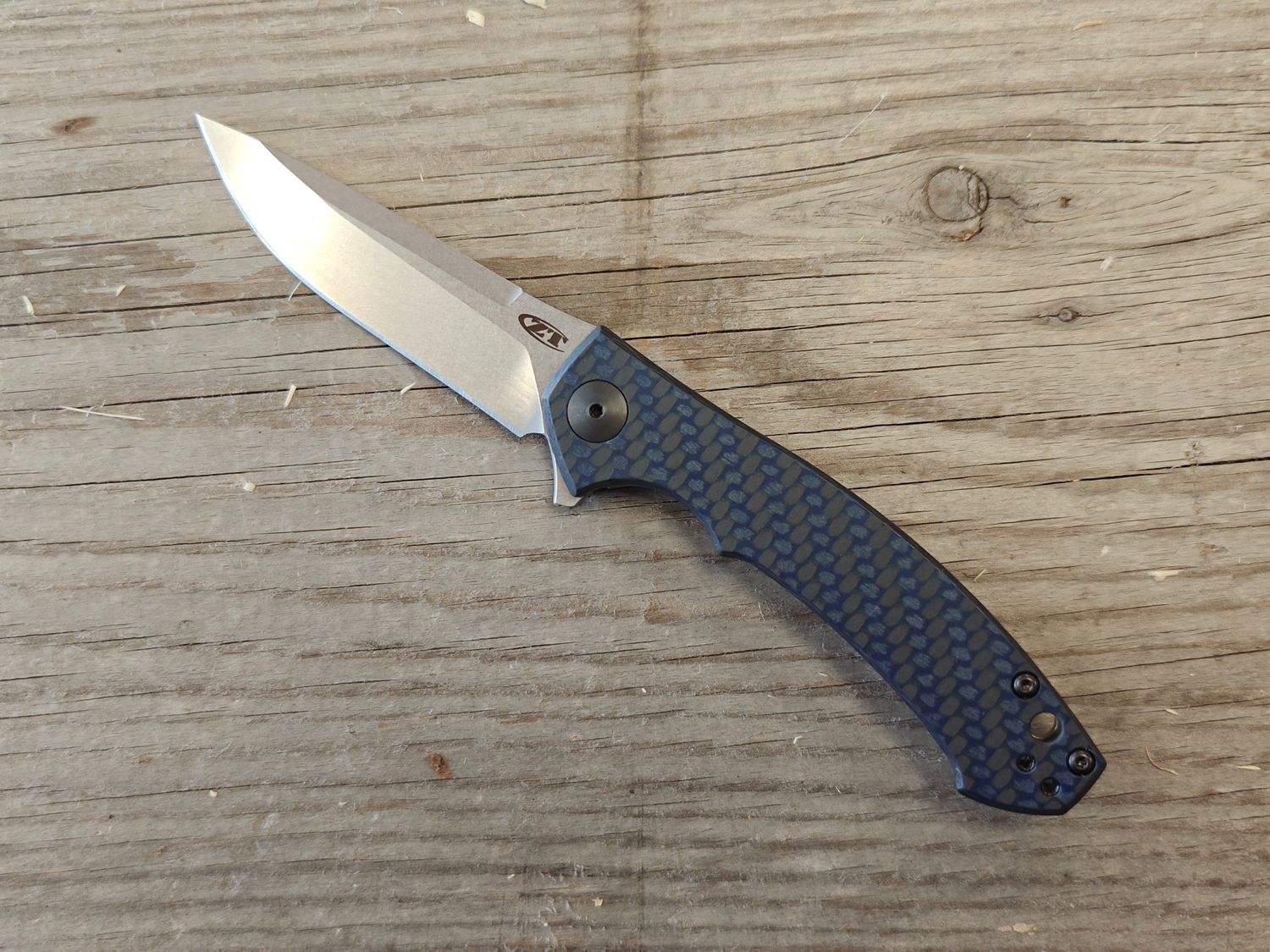 Zero Tolerance 0450 Sinkevich 3.25&quot; Flipper / Titanium w/ Blue Carbon Fiber / Stonewash Magnacut
