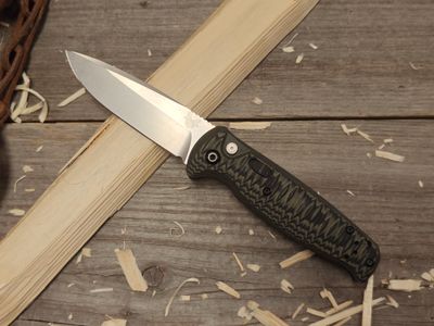 Benchmade CLA 3.4&quot; Push Button Automatic Knife / Green &amp; Black G10 / Satin 154CM