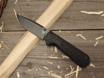 Benchmade Redoubt 3.5&quot; AXIS Lock Blade / Black Grivory / Black CPM-D2