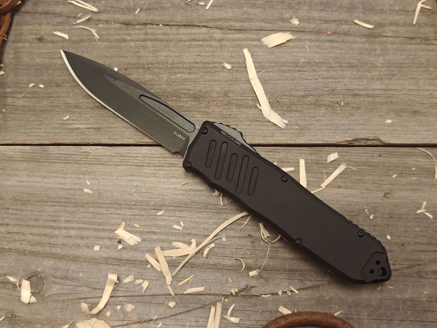 Guardian Tactical Recon-040 S/E 4&quot; OTF Automatic / Black Aluminum / Black Elmax