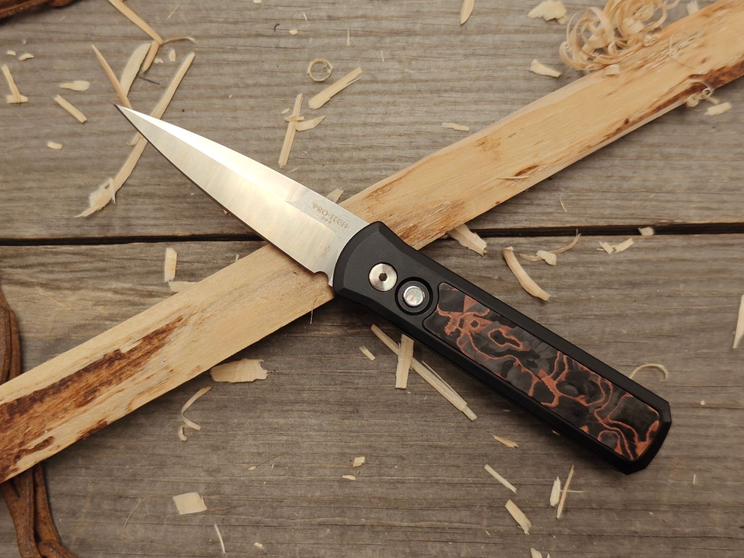 Pro-Tech Godson 3.15&quot; Automatic Folder / Black Aluminum &amp; Livewire Copper Carbon Fiber/ Satin CPM-20CV