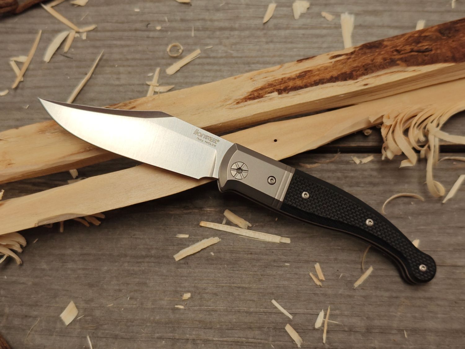 LionSteel Gitano 3.25&quot; Slip Joint / Black G10 / Satin M390