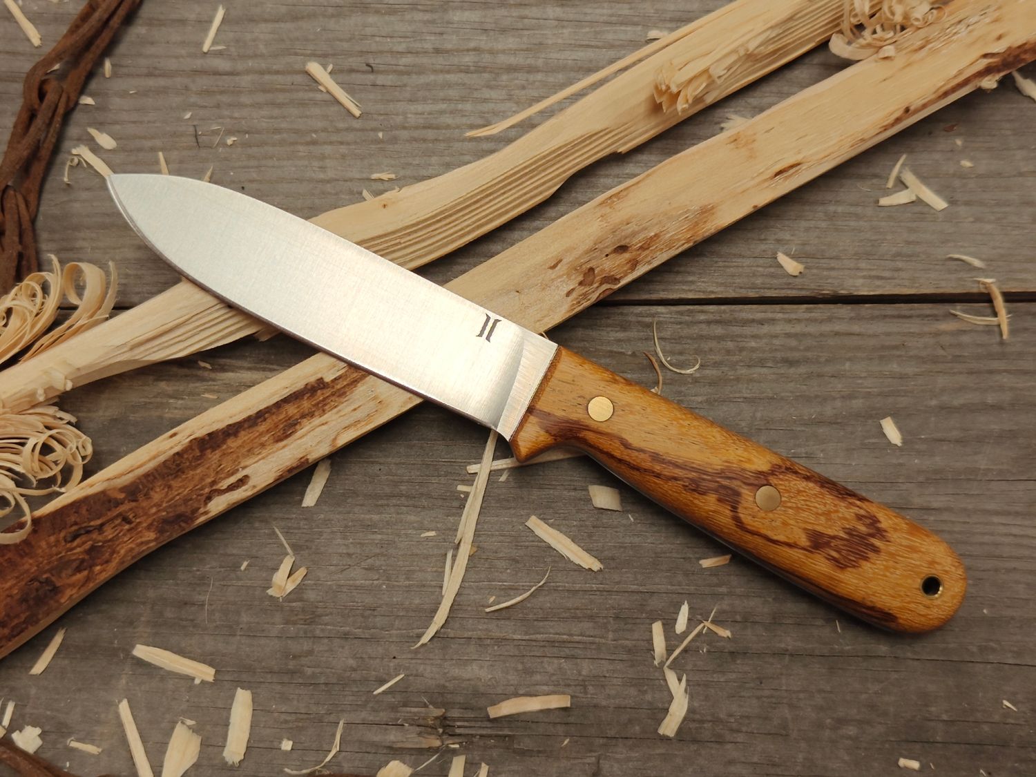 Isley Blades Kephart 4.5&quot; Fixed Blade / Zebrawood &amp; Blue Liner / Satin AEB-L