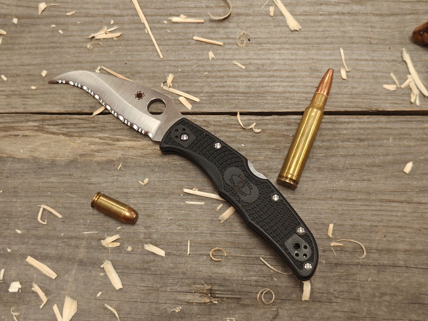 Spyderco Matriarch 2 3.55&quot; Lockback Knife / Black FRN / Satin Full Serrated VG-10 (Pre-Owned)