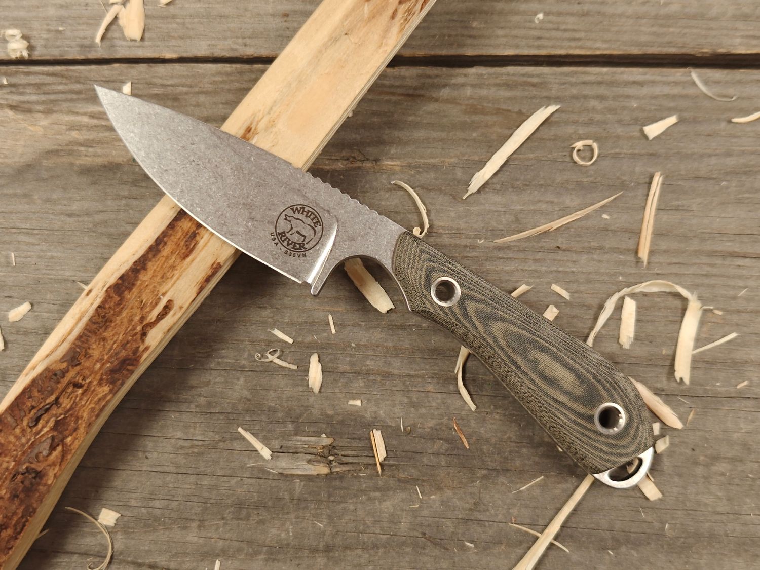 White River Model 1 Caper 3" Fixed Blade / Black &amp; OD Green Linen Micarta / Stonewashed CPM S35VN