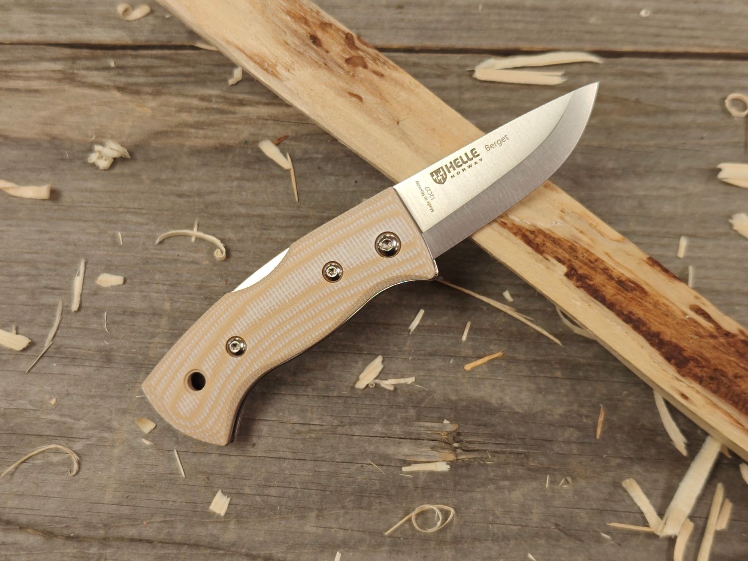 Helle Berget 2.25&quot; Lockback Folder / Beige Canvas Micarta / Satin 12C27