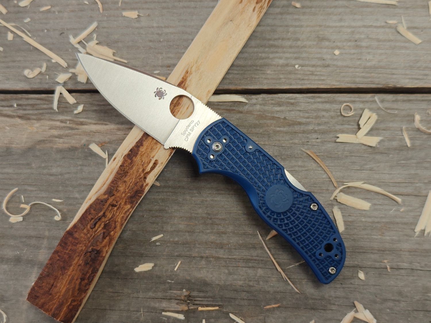 Spyderco Native 5 3&quot; Lockback Knife / Blue FRN / Satin Spy27