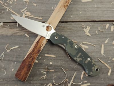 Spyderco Military 4&quot; Liner Lock / Digital Camo G10 / Satin CPM-S30V