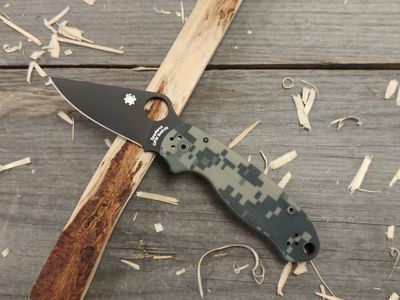 Spyderco Paramilitary 3 3&quot; Compression Lock Folder / Digicam G10 / Black S45VN